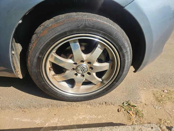 2006-Toyota-Yaris-T1-5-dr image:9