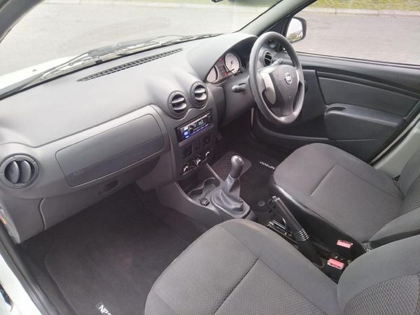 2023-Nissan-NP200-16-AC-Safety-Pack image:6