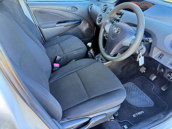 2018-Toyota-Etios-15-XS-5-dr image:10