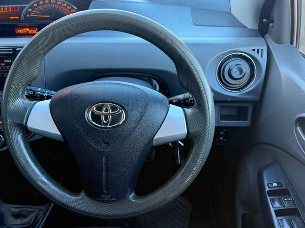 2018-Toyota-Etios-15-XS-5-dr image:8