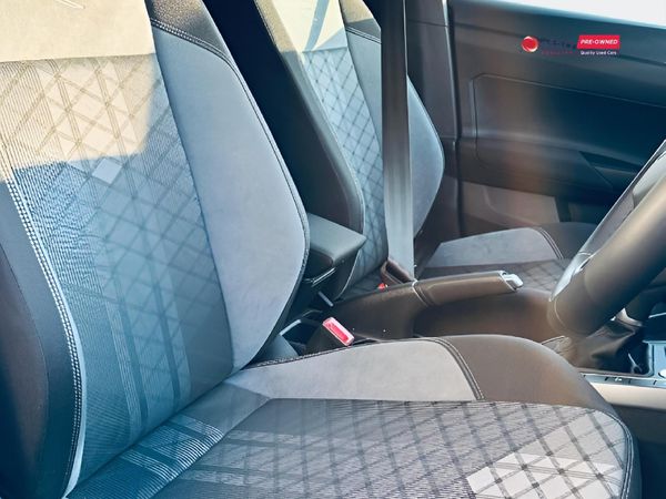 2026-Volkswagen-Taigo-10-TSI-R-Line-Auto image:9