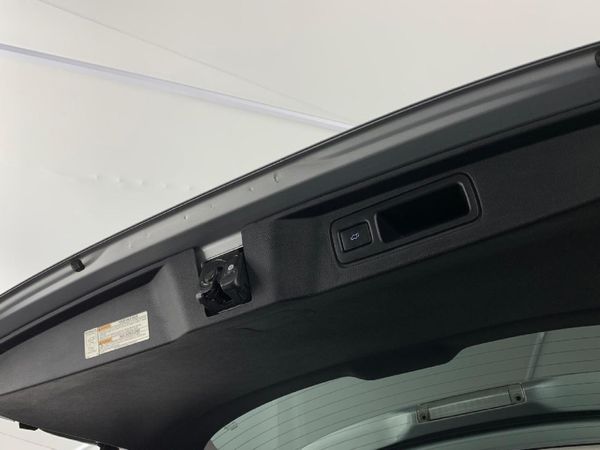2022-Toyota-Fortuner-28-GD-6-Raised-Body-Auto image:14