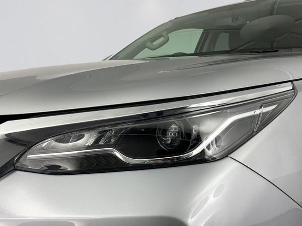 2022-Toyota-Fortuner-28-GD-6-Raised-Body-Auto image:15