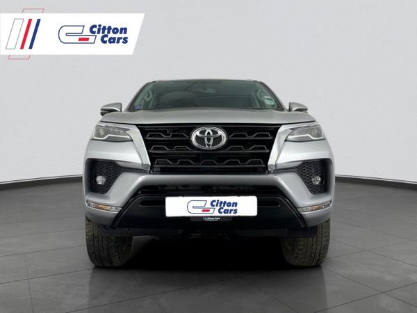 2022-Toyota-Fortuner-28-GD-6-Raised-Body-Auto image:1