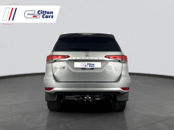 2022-Toyota-Fortuner-28-GD-6-Raised-Body-Auto image:3
