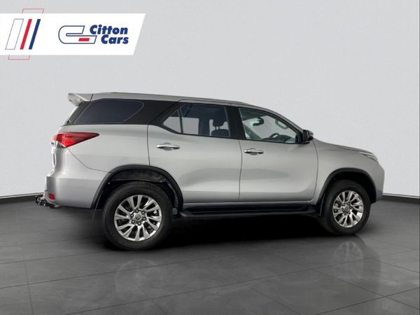 2022-Toyota-Fortuner-28-GD-6-Raised-Body-Auto image:5