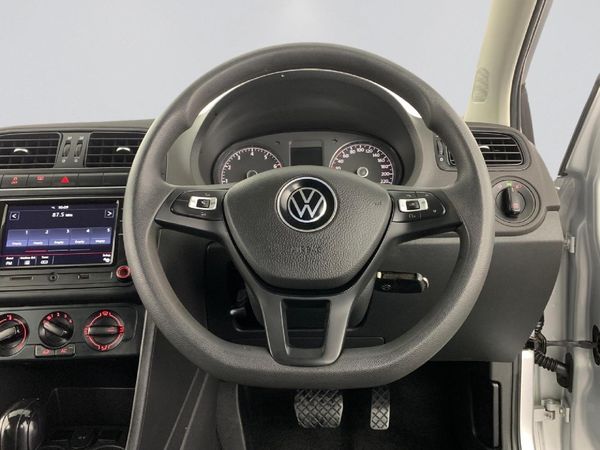 2022-Volkswagen-Polo-Vivo-16-Comfortline-Auto-5-dr image:18