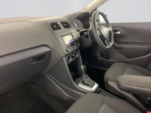 2022-Volkswagen-Polo-Vivo-16-Comfortline-Auto-5-dr image:20