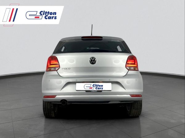 2022-Volkswagen-Polo-Vivo-16-Comfortline-Auto-5-dr image:6