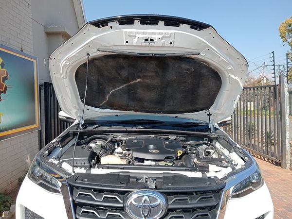 2016-Toyota-Fortuner-24-GD-6-Raised-Body-Auto image:10