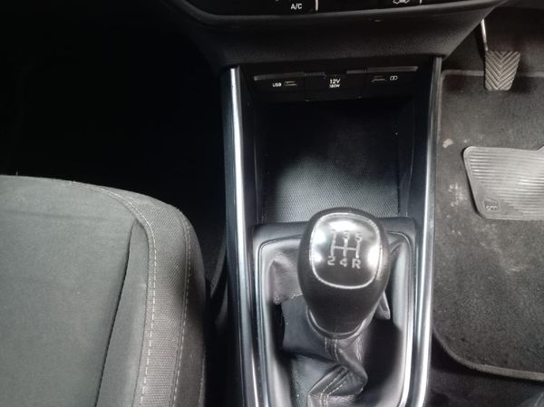 2021-Hyundai-i20-12-Motion image:15
