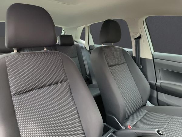 2024-Volkswagen-Polo-10-TSI image:6