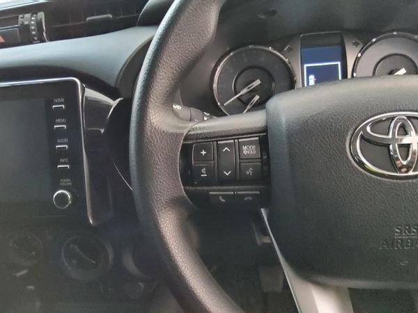 2023-Toyota-Hilux-24-GD-6-Raised-Body-Raider-Double-Cab image:8