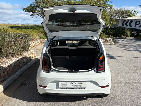 2018-Volkswagen-Up-Beats-10-5-dr image:14