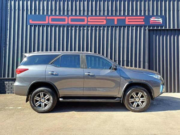 2019-Toyota-Fortuner-24-GD-6-4x4-Auto image:3