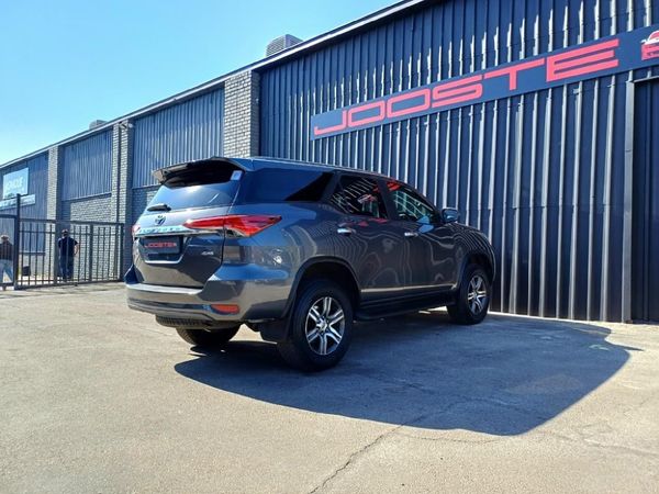 2019-Toyota-Fortuner-24-GD-6-4x4-Auto image:7