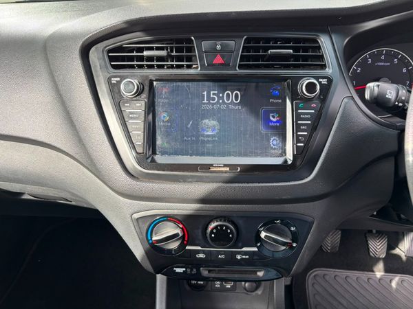 2018-Hyundai-i20-12-Motion image:14