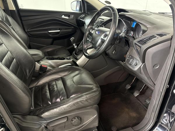 2014-Ford-Kuga-16-EcoBoost-Ambiente image:8
