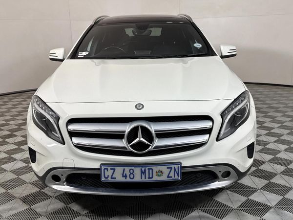 2015-Mercedes-Benz-GLA-220-CDI-Auto-4Matic image:15