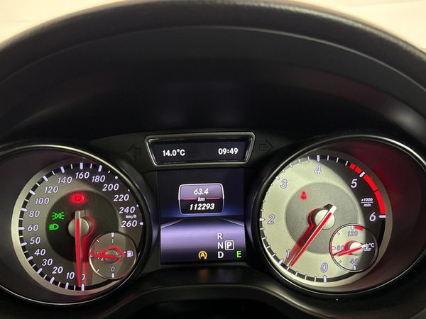 2015-Mercedes-Benz-GLA-220-CDI-Auto-4Matic image:2