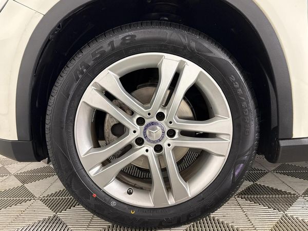 2015-Mercedes-Benz-GLA-220-CDI-Auto-4Matic image:4
