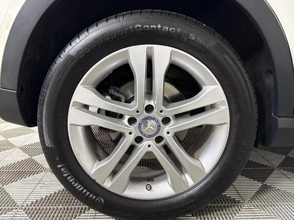 2015-Mercedes-Benz-GLA-220-CDI-Auto-4Matic image:7