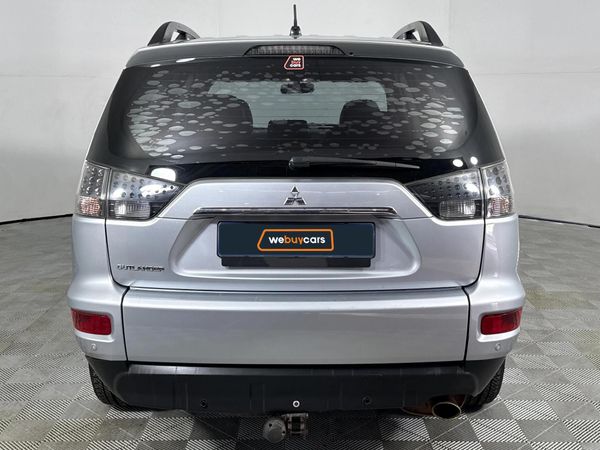 2013-Mitsubishi-Outlander-24-GLX-Auto image:15