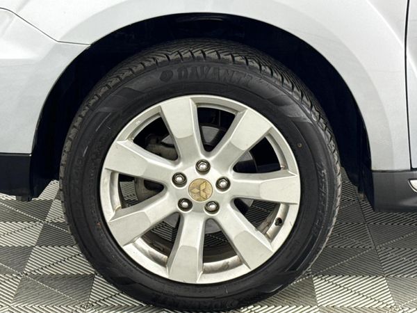 2013-Mitsubishi-Outlander-24-GLX-Auto image:4