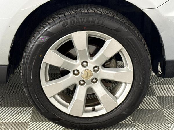 2013-Mitsubishi-Outlander-24-GLX-Auto image:5
