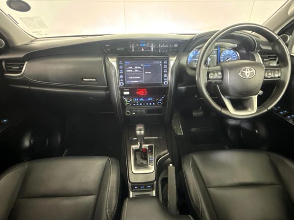 2022-Toyota-Fortuner-28-GD-6-Raised-Body-Auto image:1