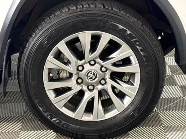 2022-Toyota-Fortuner-28-GD-6-Raised-Body-Auto image:4