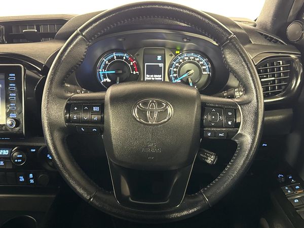2023-Toyota-Hilux-28-GD-6-Raised-Body-Legend-4x4-Auto-Double-Cab image:11