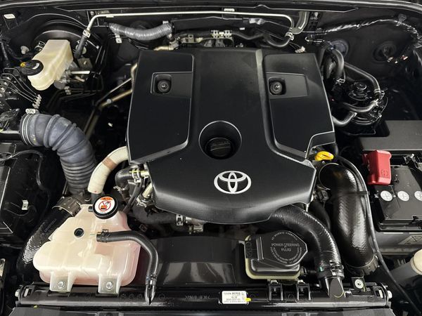2023-Toyota-Hilux-28-GD-6-Raised-Body-Legend-4x4-Auto-Double-Cab image:13