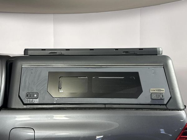 2023-Toyota-Hilux-28-GD-6-Raised-Body-Legend-4x4-Auto-Double-Cab image:14