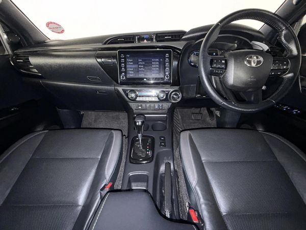 2023-Toyota-Hilux-28-GD-6-Raised-Body-Legend-4x4-Auto-Double-Cab image:1