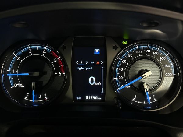 2023-Toyota-Hilux-28-GD-6-Raised-Body-Legend-4x4-Auto-Double-Cab image:2