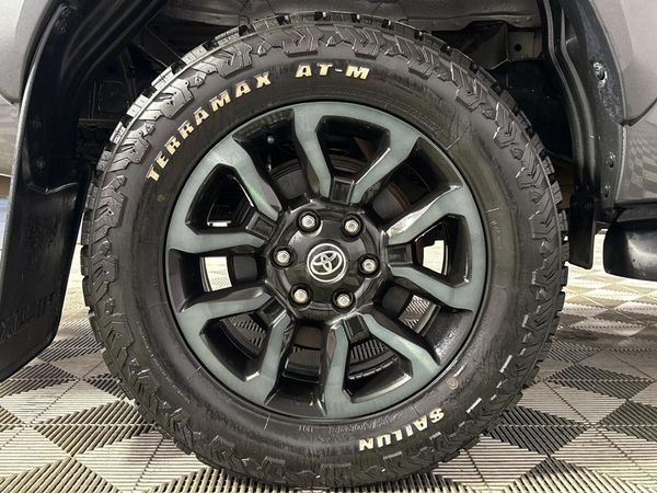 2023-Toyota-Hilux-28-GD-6-Raised-Body-Legend-4x4-Auto-Double-Cab image:7