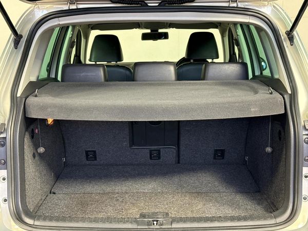 2008-Volkswagen-Tiguan-20-TDI-Track-Field-4Motion-Auto image:9