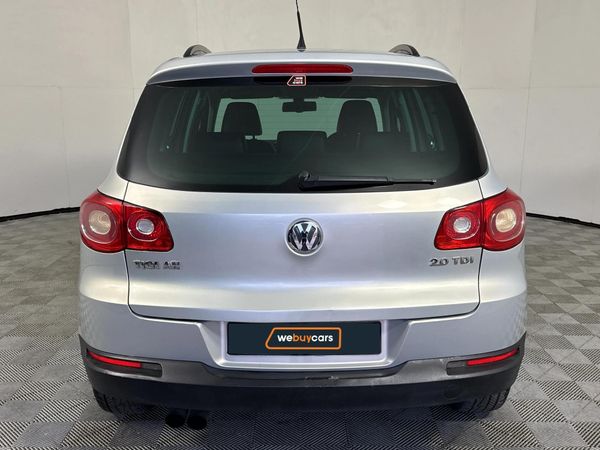 2008-Volkswagen-Tiguan-20-TDI-Track-Field-4Motion-Auto image:13