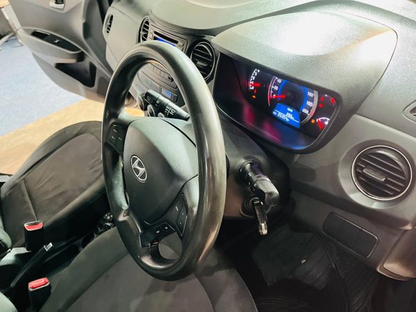2016-Hyundai-Grand-i10-125-Motion image:1
