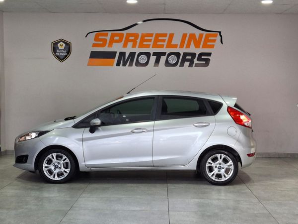2016-Ford-Fiesta-silver image:3