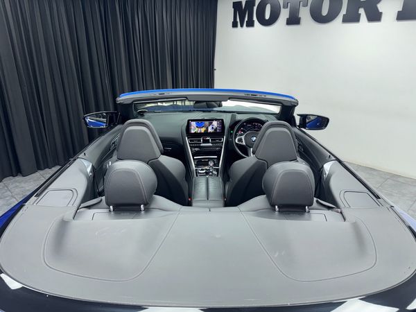 2024-BMW-8-Series-M850i-xDrive-Convertible image:9