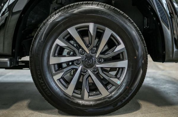 2026-GWM-P-Series-P300-24TD-LT-Double-Cab-Auto image:7