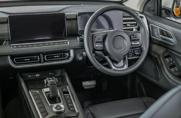 2026-GWM-P-Series-P300-24TD-LS-Auto-Double-Cab image:10