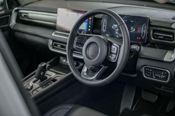 2026-GWM-P-Series-P300-24TD-LS-Auto-Double-Cab image:7