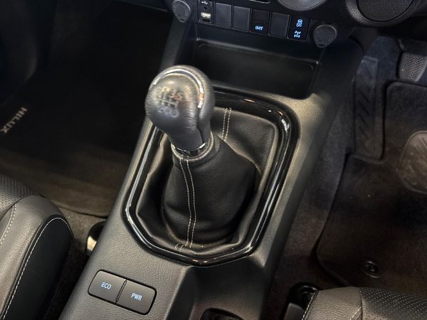 2023-Toyota-Hilux-28-GD-6-Raised-Body-Legend-Extended-Cab image:11
