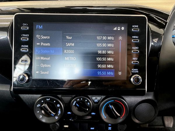 2023-Toyota-Hilux-28-GD-6-Raised-Body-Legend-Extended-Cab image:12
