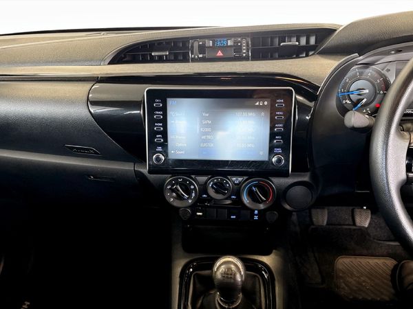 2023-Toyota-Hilux-28-GD-6-Raised-Body-Legend-Extended-Cab image:14