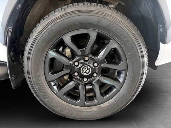 2023-Toyota-Hilux-28-GD-6-Raised-Body-Legend-Extended-Cab image:16