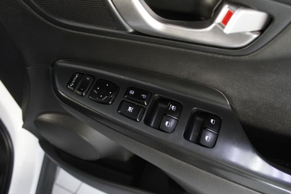 2022-Hyundai-Kona-EXECUTIVE image:10